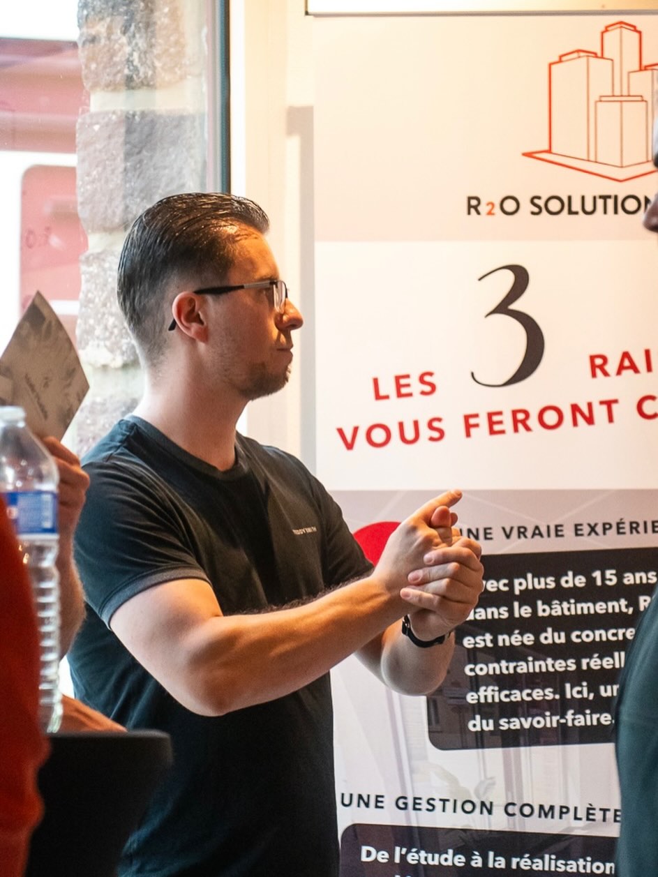 ✨ Jeudi 30 avril restera une date marquante pour moi : l’inauguration de l’agence !

Près de 50 personnes étaient présen