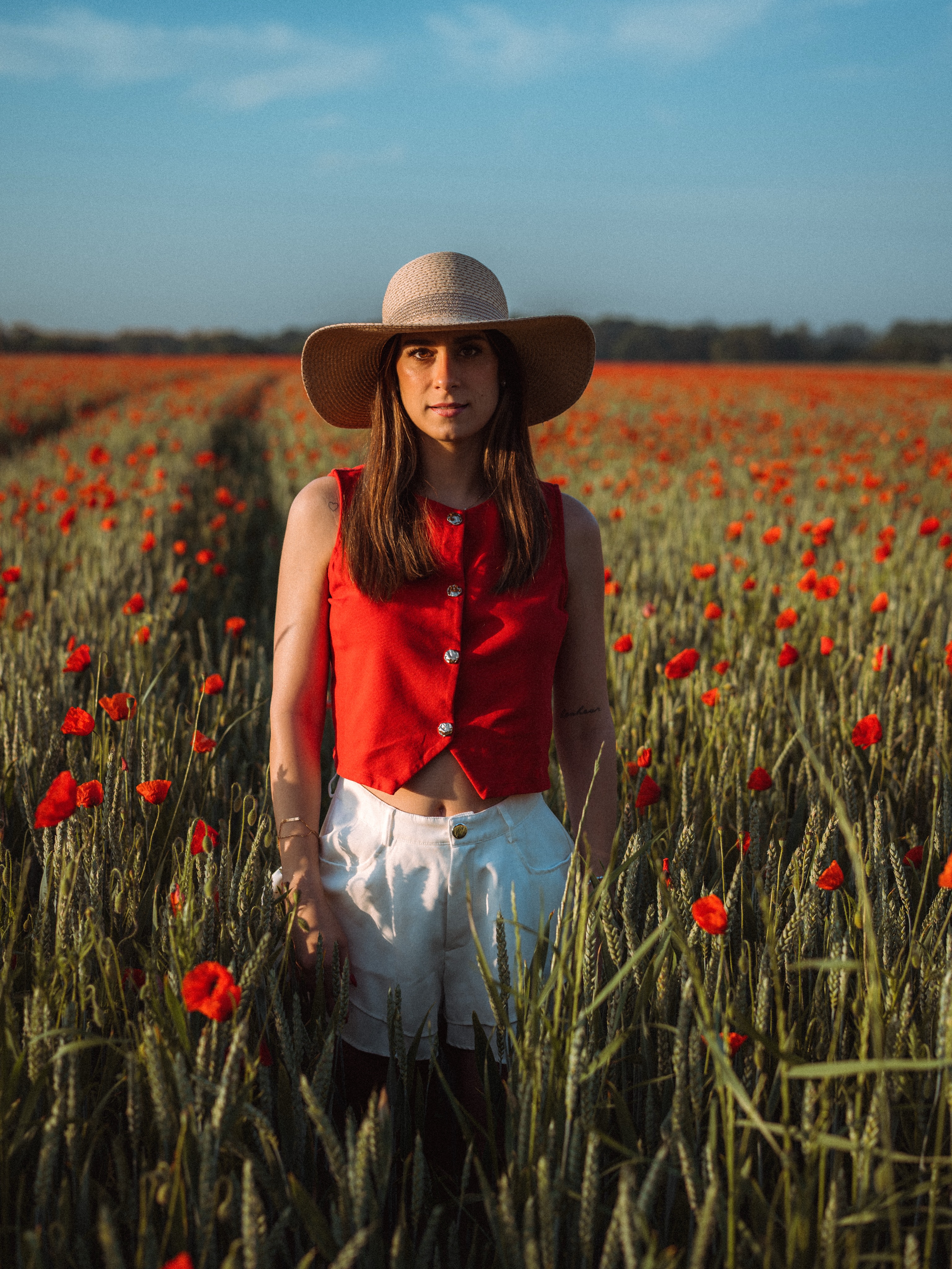 Portrait féminin 
— premiers rayons du soleil 🌅

Nous avions prévu un tout autre shooting et je croise la veille ce spl