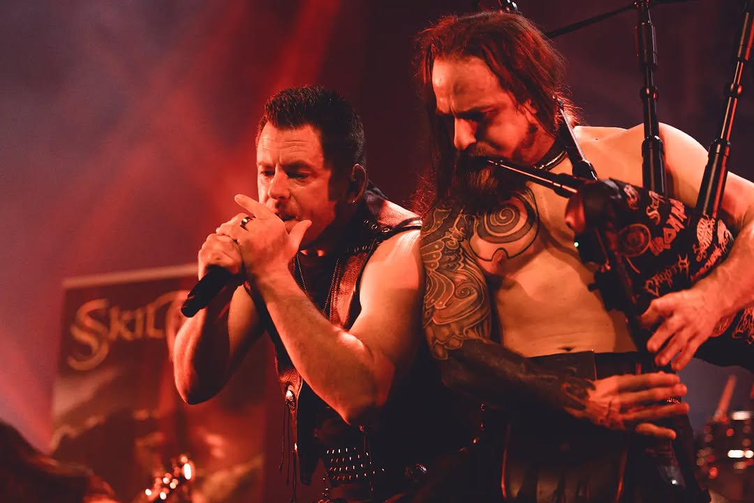 @skiltron au @echosetmerveilles le 14.05.2026 ✨

📸 @terencelcs_photographie

Un show epic sur la scène du bascala 🎸

-
