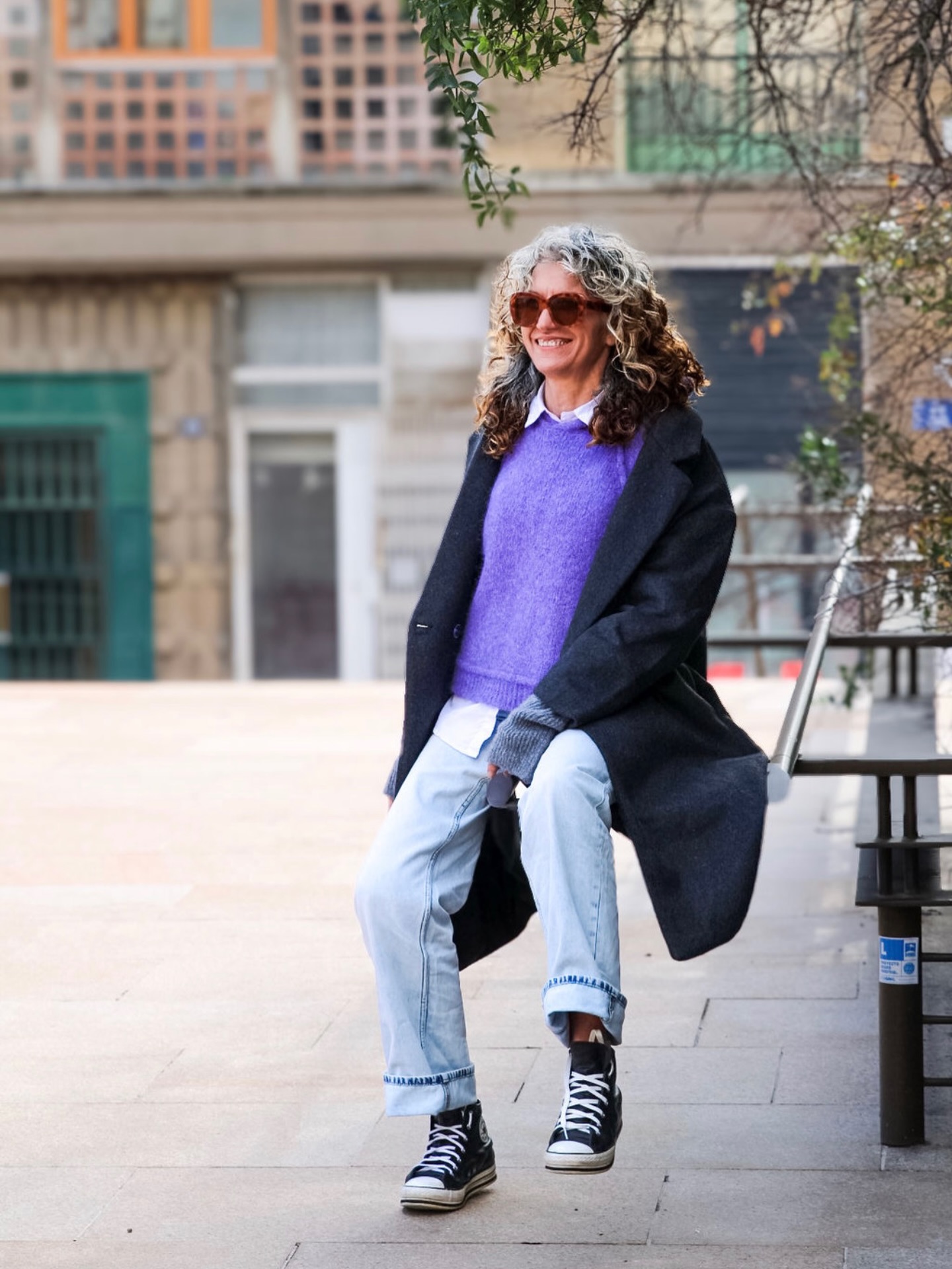 Le style qui respire 💿✨
Des boucles naturelles, du volume, du mouvement…
rien de figé, tout est fluide, ça suit juste