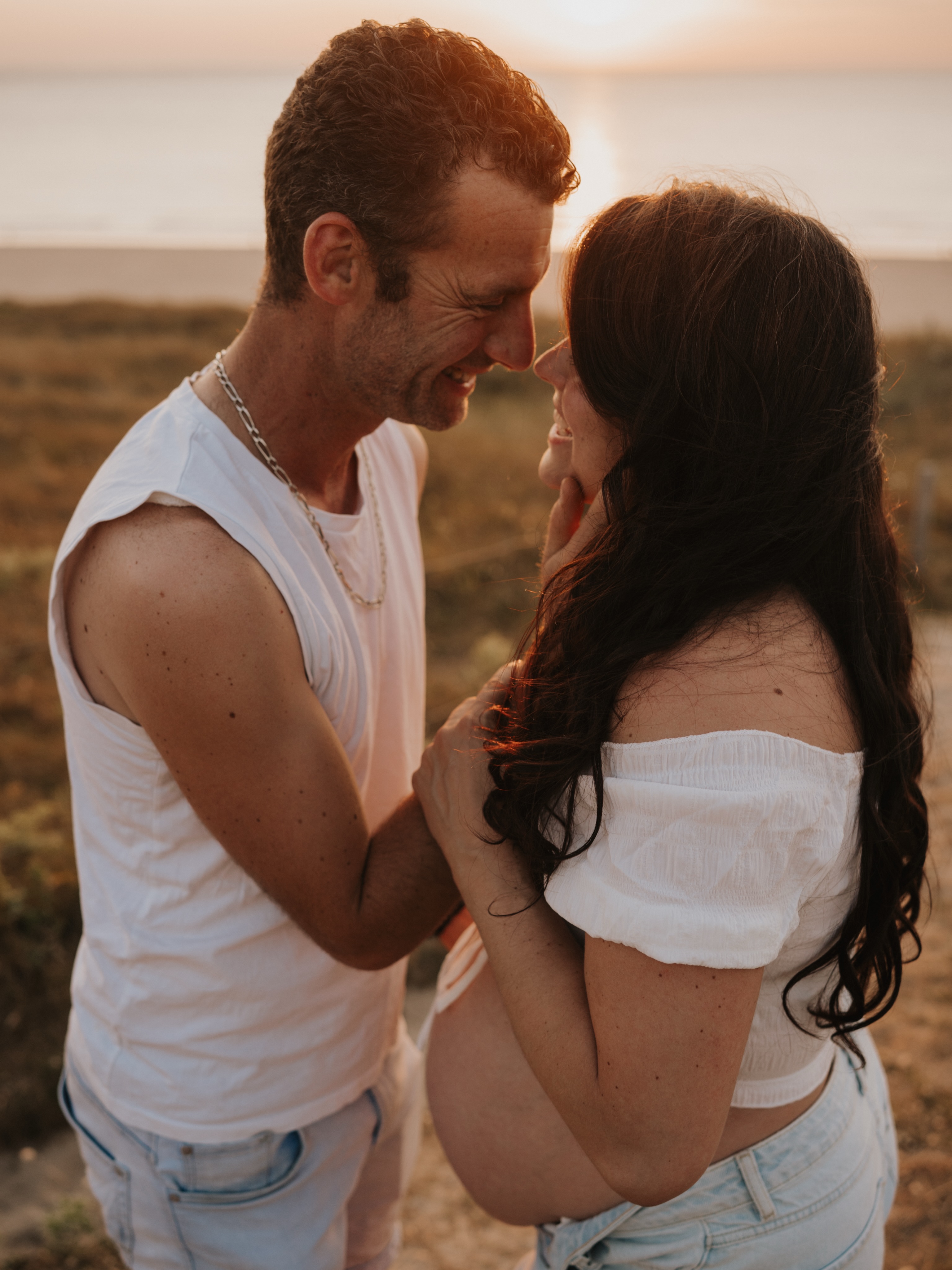 Un coucher de soleil, deux amoureux, bientôt trois et des souvenirs pour toute une vie.