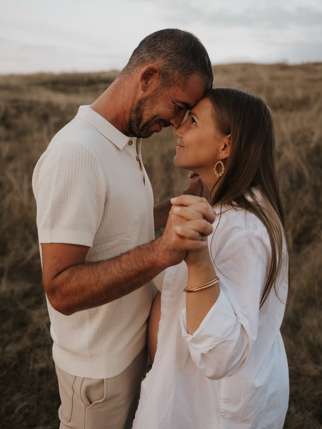 De l’amour, du soleil et un petit bébé qui se prépare doucement à rejoindre cette jolie histoire 🧡