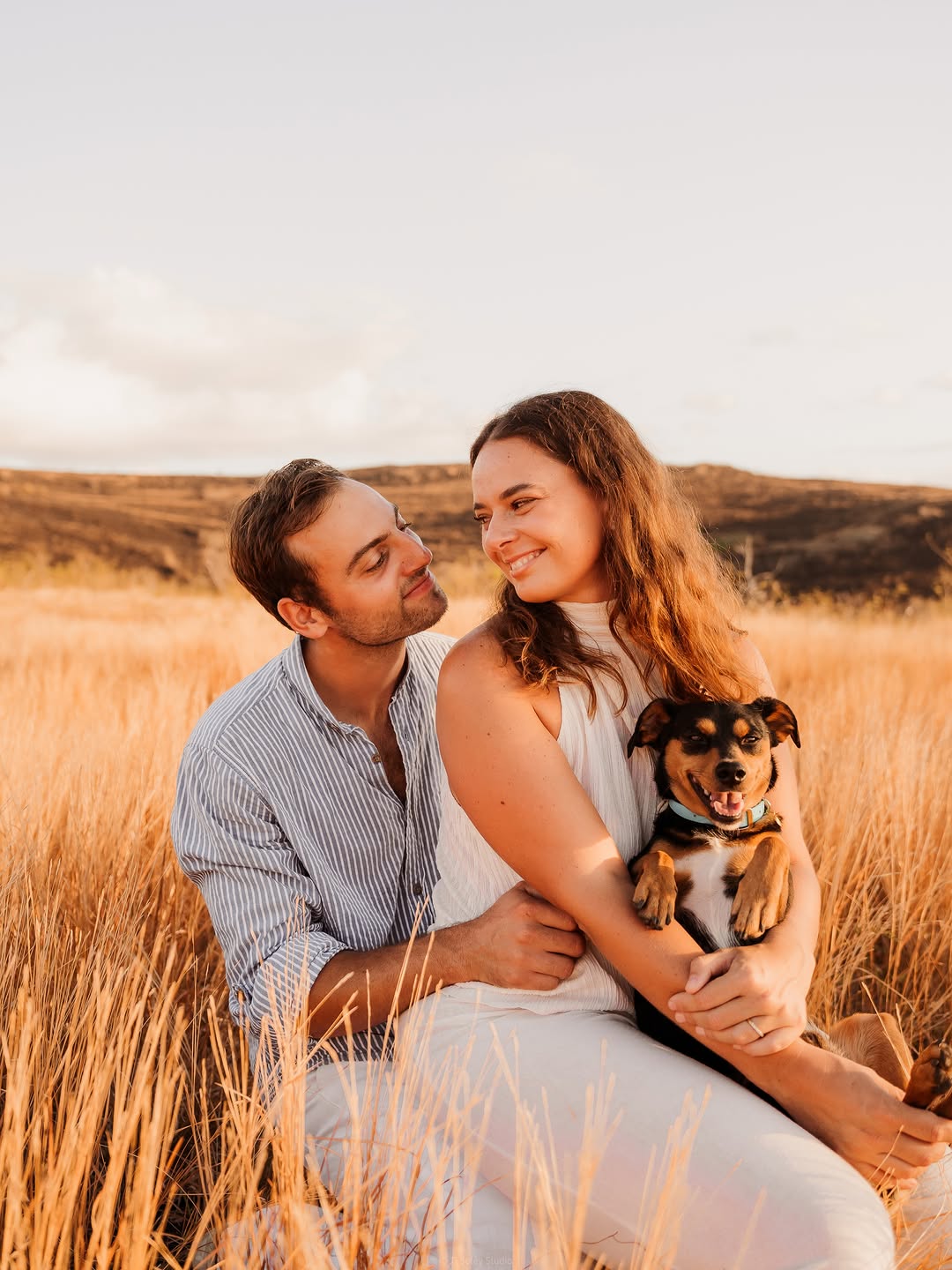 Quand Douugy fait partie de l’histoire 🐶💍
Leur séance d’engagement à la Savane, dans l’ouest de La Réunion 🇷🇪
📸