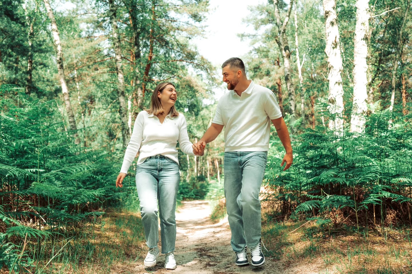 Trois générations, un même amour, des souvenirs pour la vie.
🤍 Le temps ne s'arrête pas, mais les souvenirs peuvent t