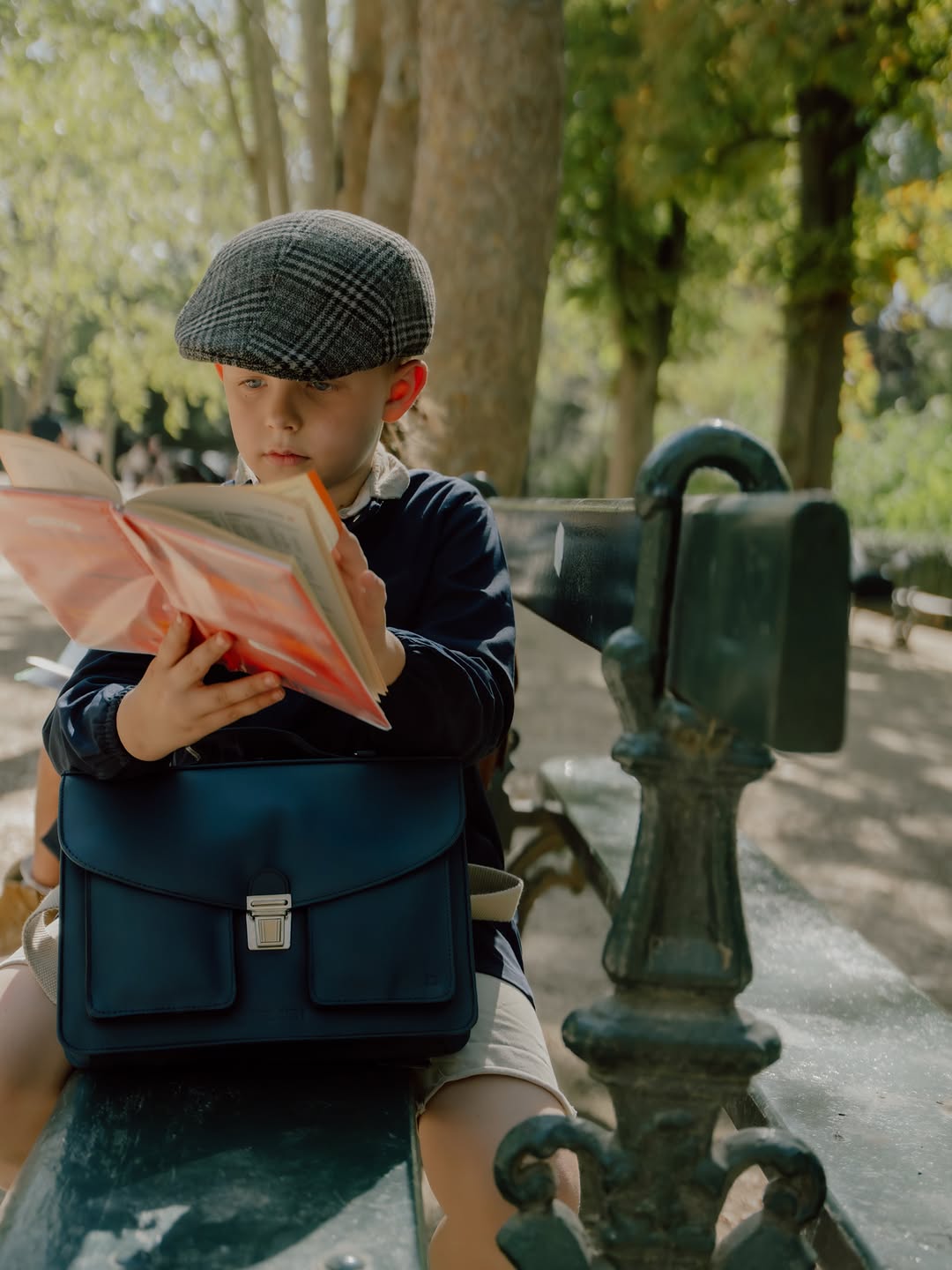 L’école buissonnière au jardin du Luxembourg 📕⛵️

Une série  de photos réalisée pour la @fondationpourlecole ✒️