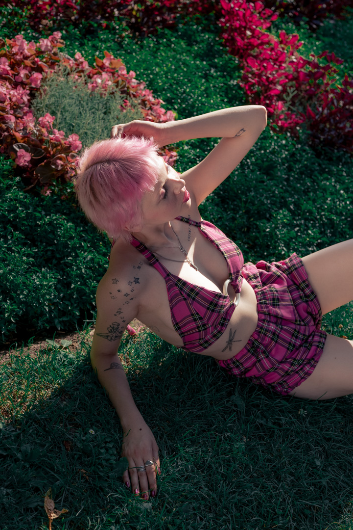 Behindmud — Outdoor Portrait Photography